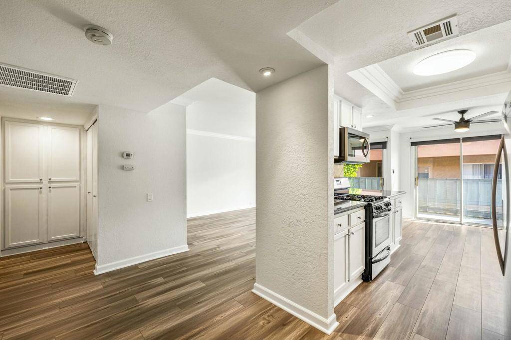 400 N Sunrise WAY #252, Palm Springs, CA 92262