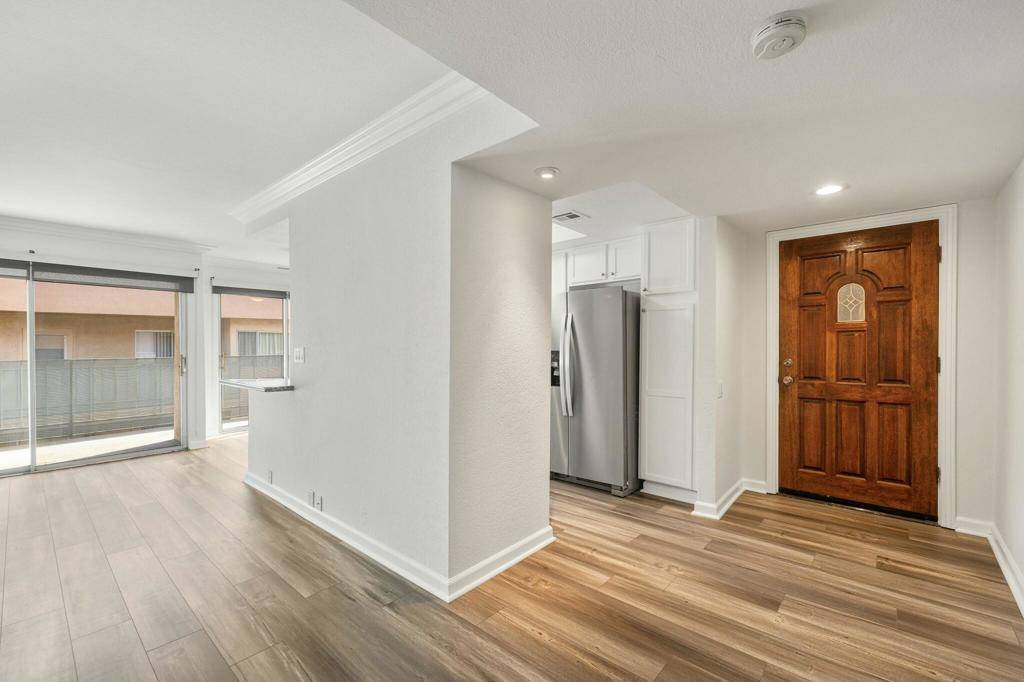 Palm Springs, CA 92262,400 N Sunrise WAY #252