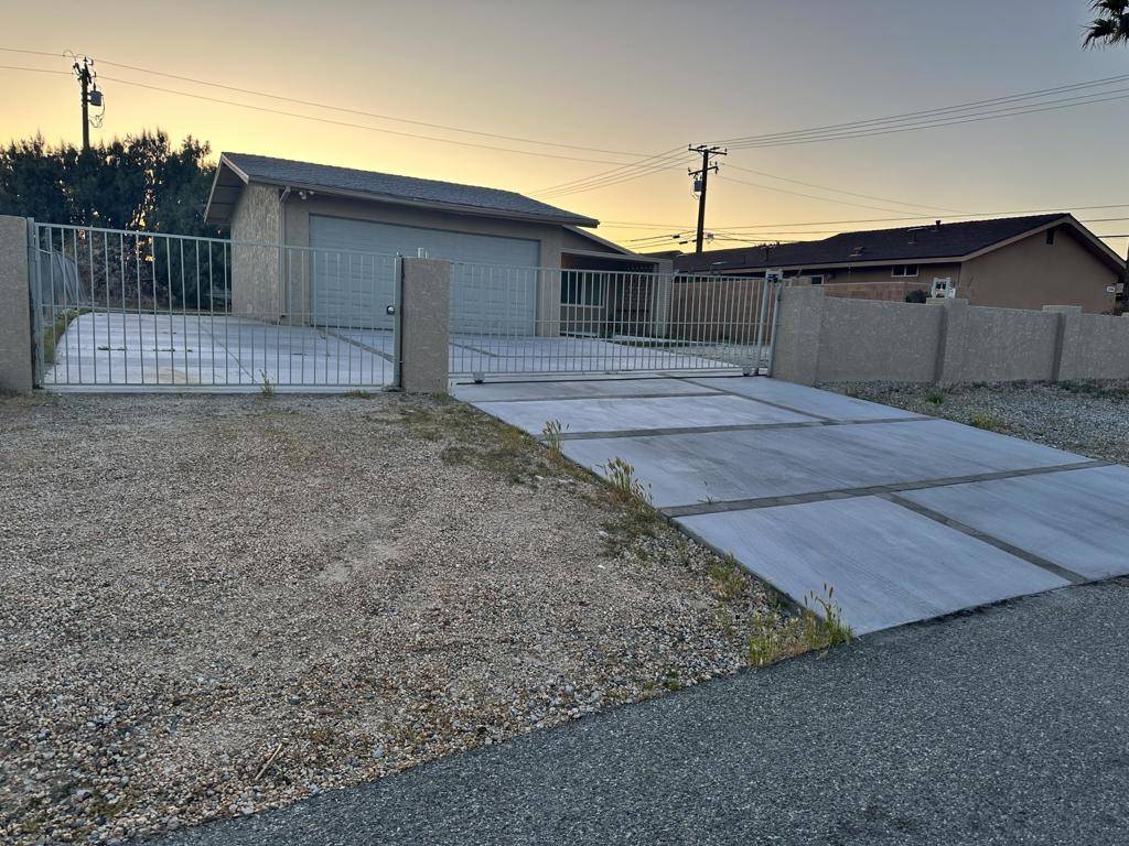 Desert Hot Springs, CA 92240,13315 La Mesa DR