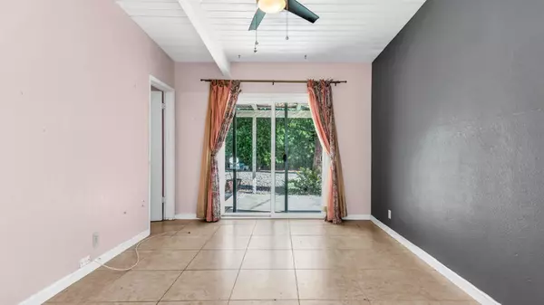 Palm Springs, CA 92262,2272 N Starr RD