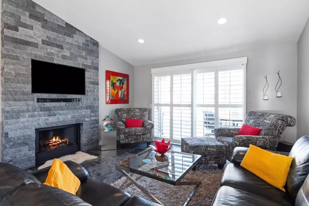 Palm Desert, CA 92211,153 Desert Falls DR E