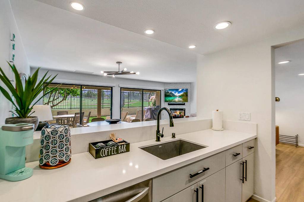 Palm Desert, CA 92260,73879 Club Circle Dr #150