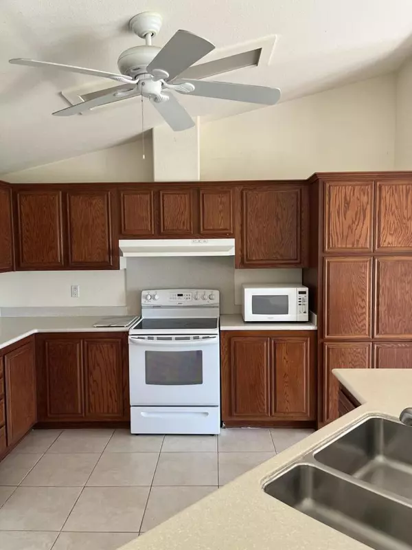 Palm Desert, CA 92260,73 153 Lone Mt Lane LN