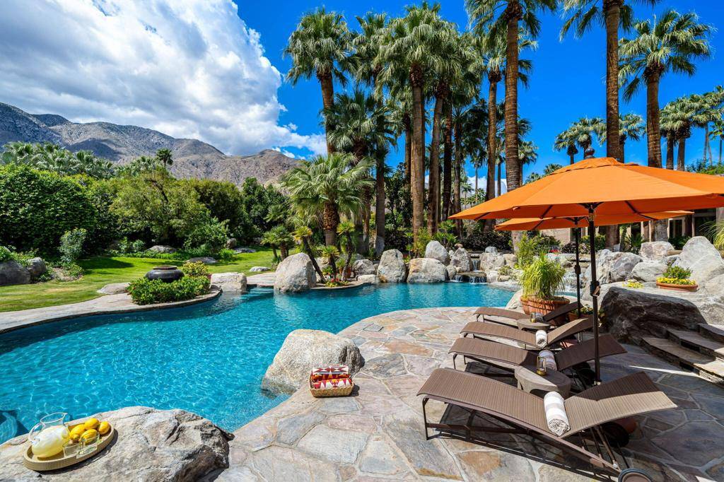 Palm Springs, CA 92262,475 S Via Las Palmas