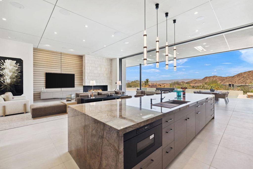 Indian Wells, CA 92210,74304 Desert Arroyo TRL