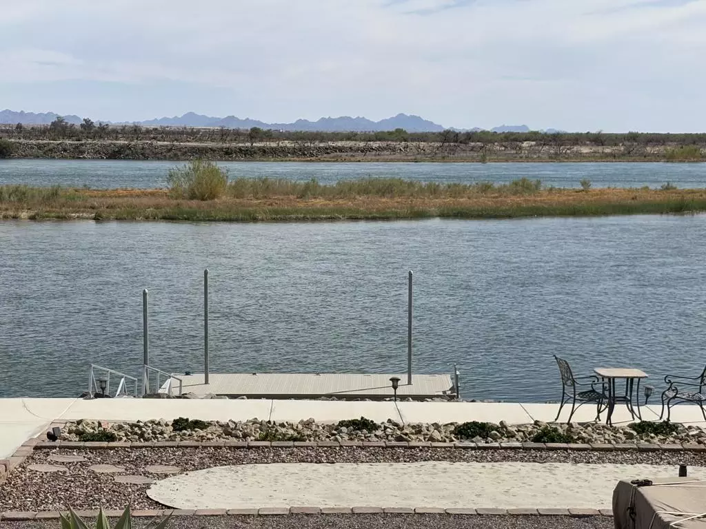 Blythe, CA 92225,2674 Colorado River RD