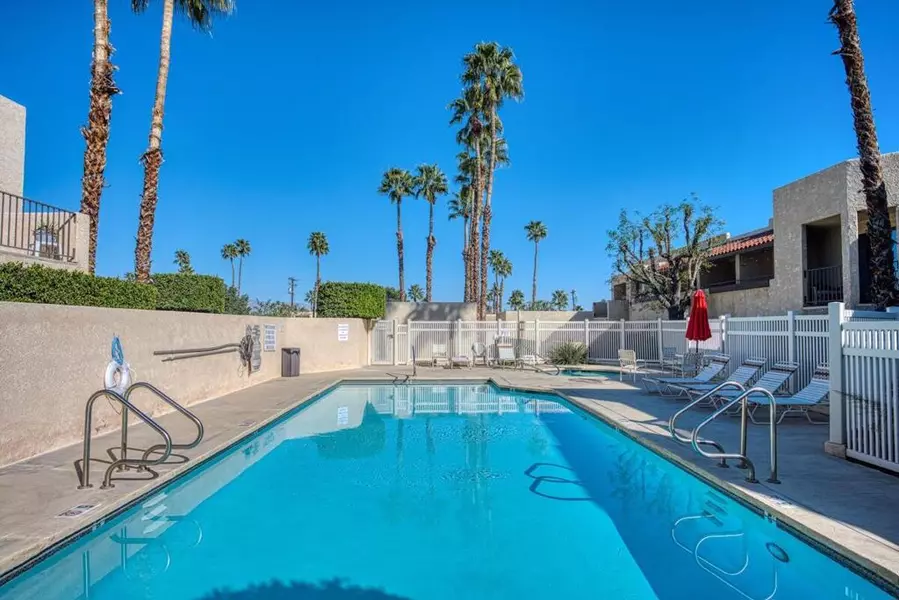 200 E Racquet Club RD #68, Palm Springs, CA 92262