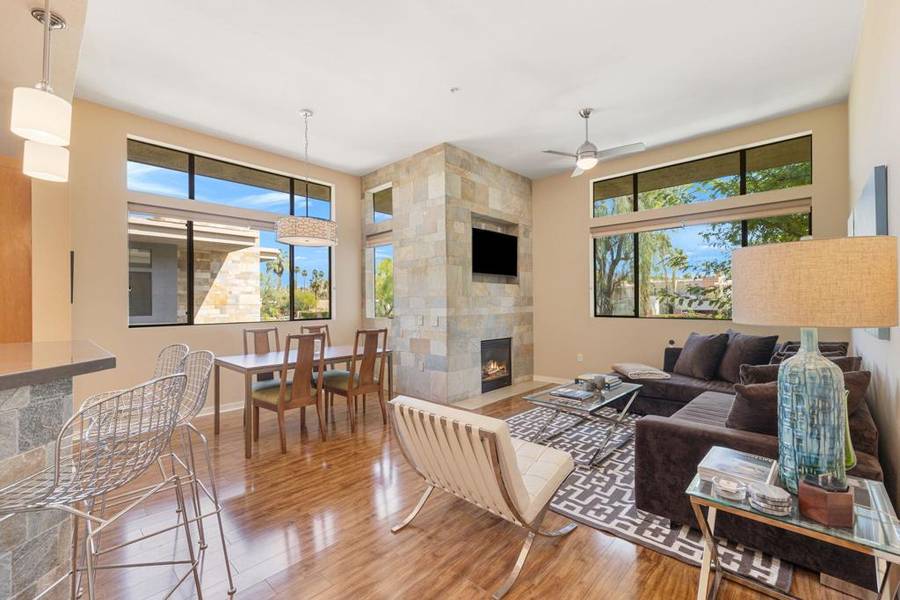 870 E Palm Canyon DR #202, Palm Springs, CA 92264