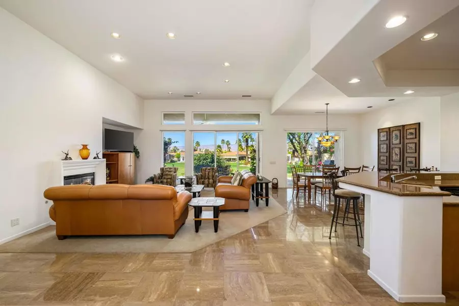 440 Gold Canyon DR, Palm Desert, CA 92211