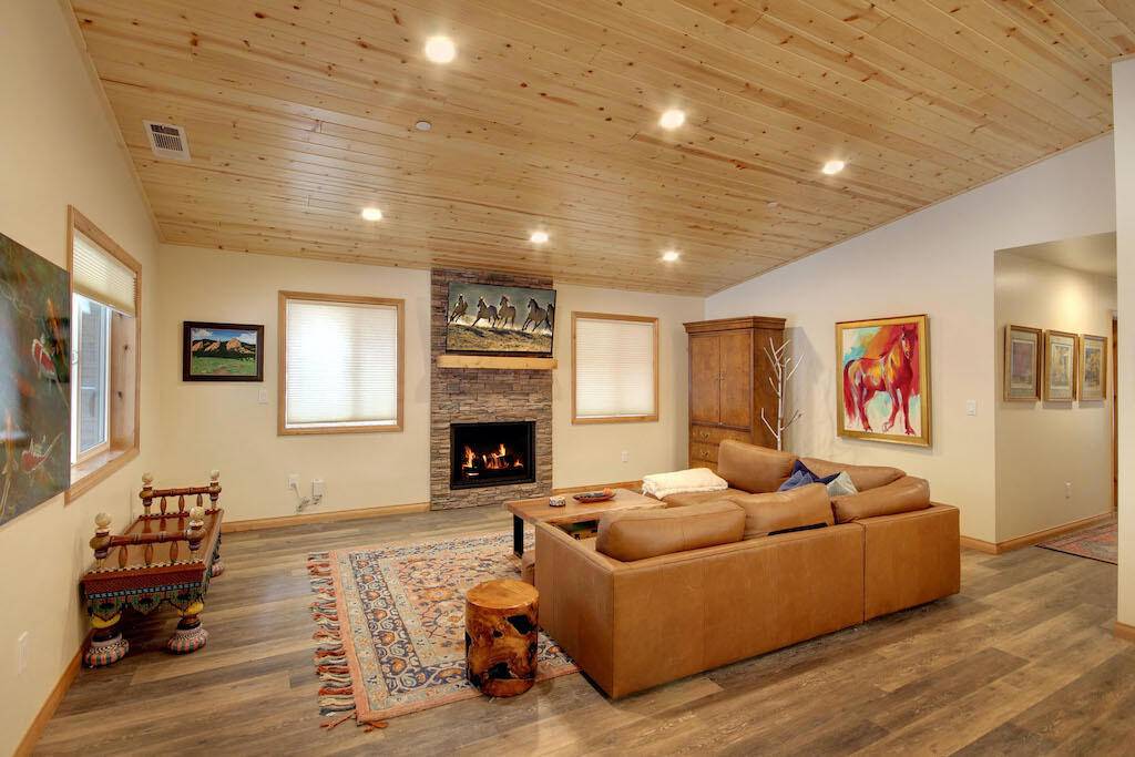 Big Bear, CA 92314,2013 Cedar Pine Lane