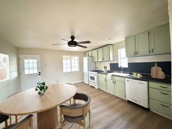 Johnson Valley, CA 92285,52325 Satori LN