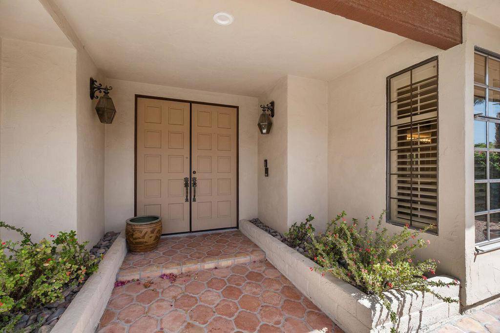 Palm Desert, CA 92260,72650 Sundown LN