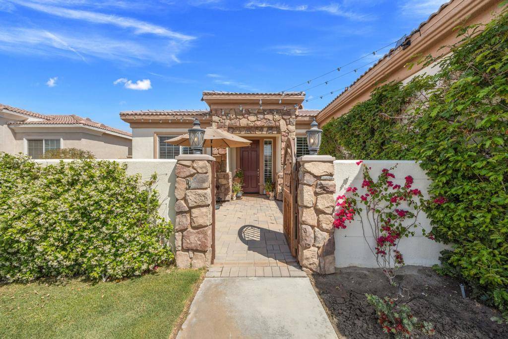 La Quinta, CA 92253,79976 Castille DR