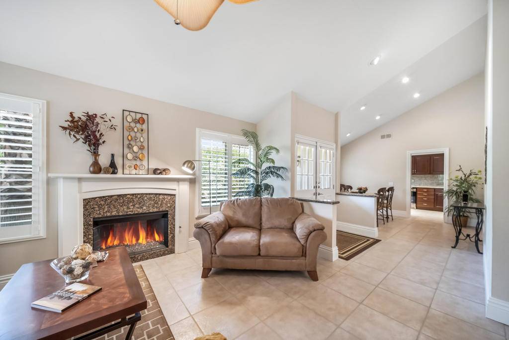 Palm Desert, CA 92211,43512 Via Magellan DR