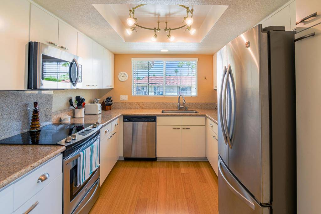 Palm Springs, CA 92264,2001 E Camino Parocela #L82