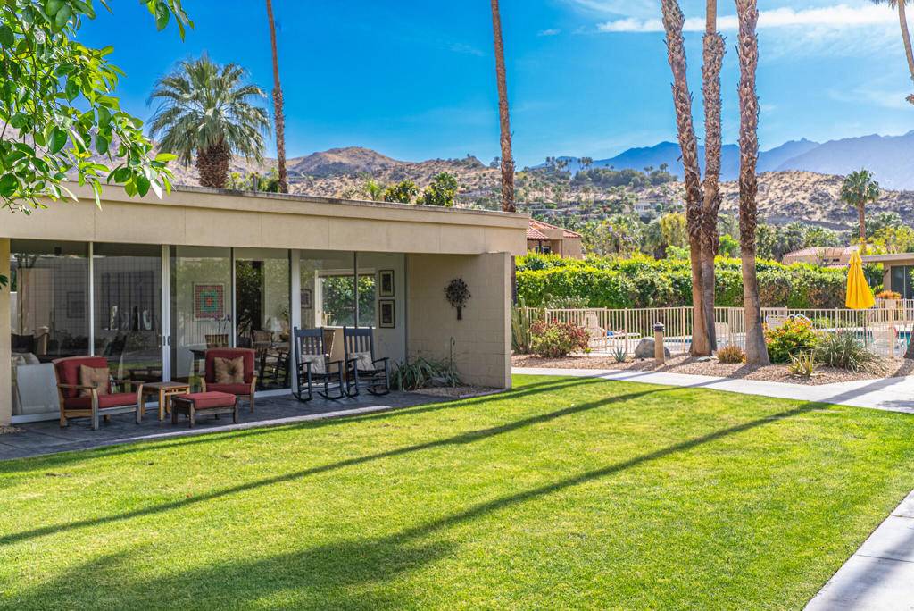 Palm Springs, CA 92264,373 Desert Lakes DR