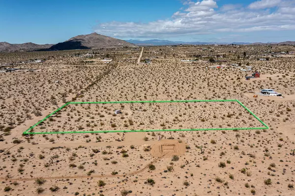 Joshua Tree, CA 92252,62790 Canterbury ST