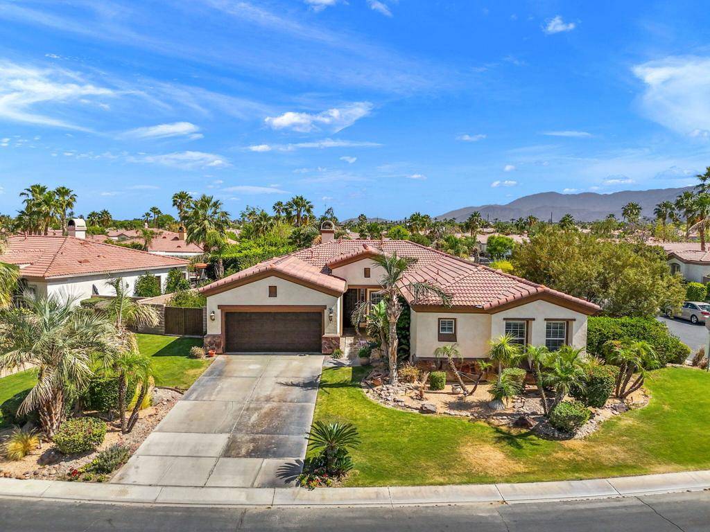 79801 Barcelona DR, La Quinta, CA 92253