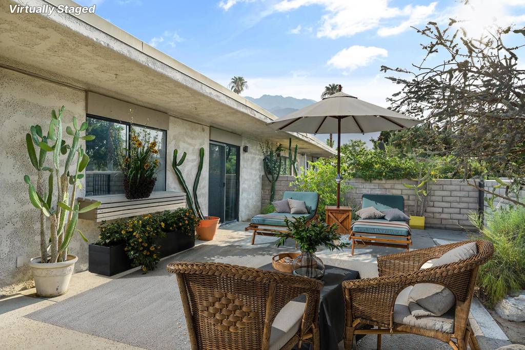 1878 E Chia RD, Palm Springs, CA 92262