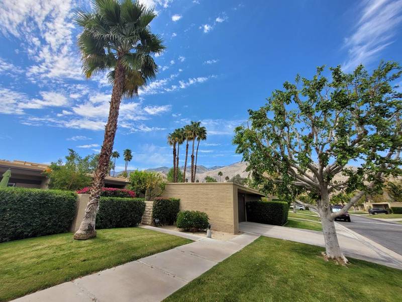 1293 Tiffany CIR N, Palm Springs, CA 92262