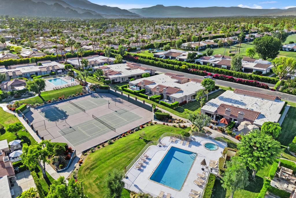 Palm Desert, CA 92260,72806 Fleetwood CIR