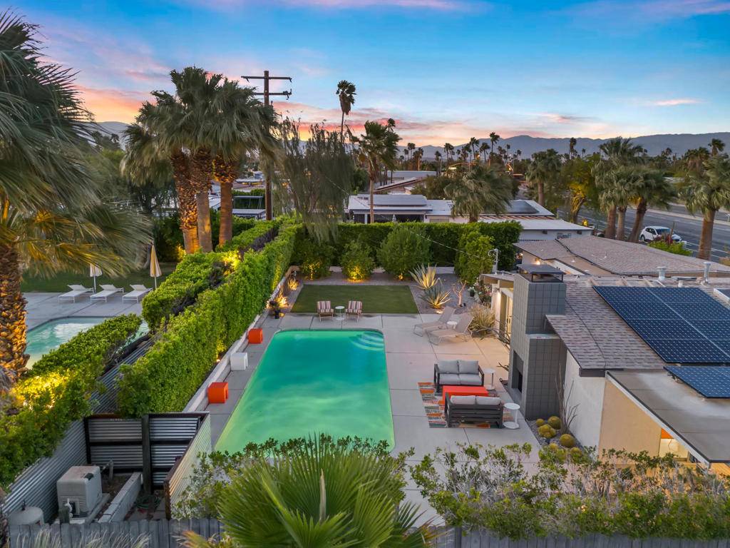 Palm Springs, CA 92262,2311 N Avenida Caballeros