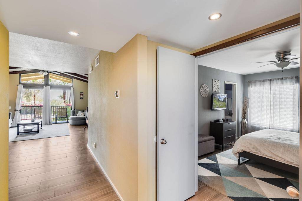 1411 N Sunrise WAY #18, Palm Springs, CA 92262
