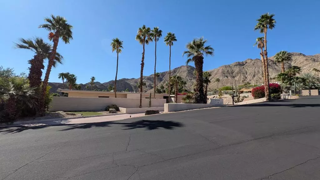 Rancho Mirage, CA 92270,41950 Tonopah RD