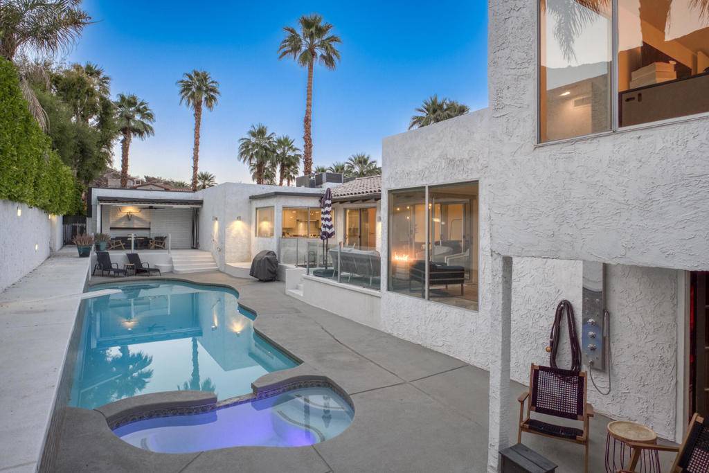 257 W El Camino WAY, Palm Springs, CA 92264