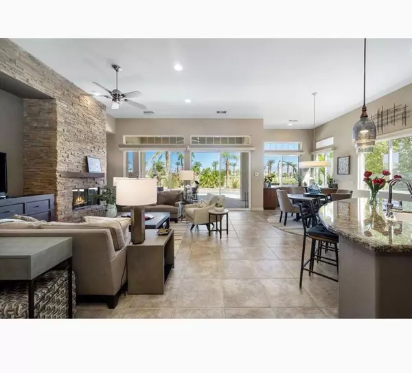 La Quinta, CA 92253,80220 Via Tesoro