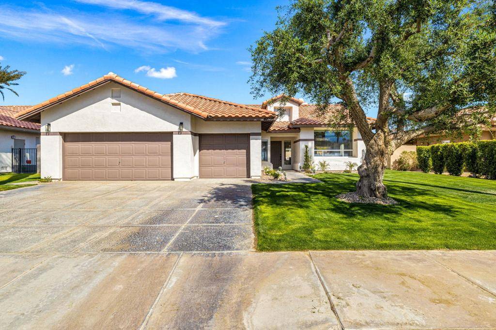 40270 Eastwood LN, Palm Desert, CA 92211