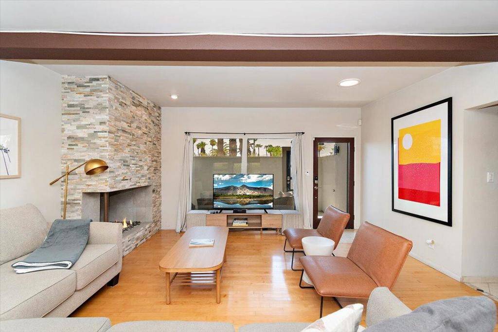 Palm Springs, CA 92262,2030 E Amado RD