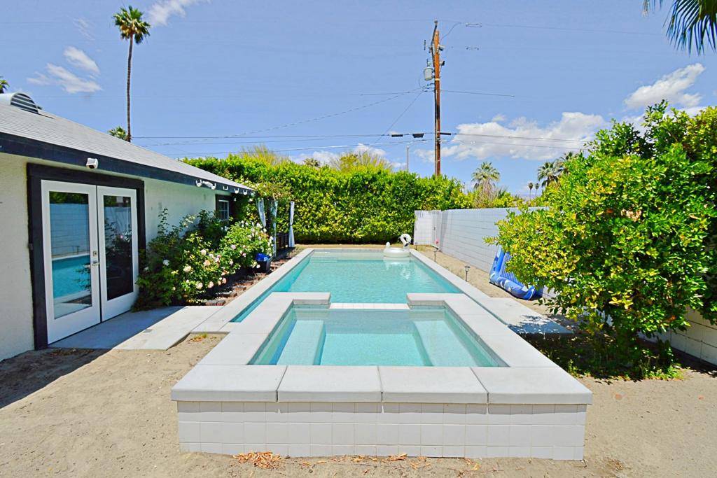 Palm Springs, CA 92264,3882 E Sunny Dunes RD