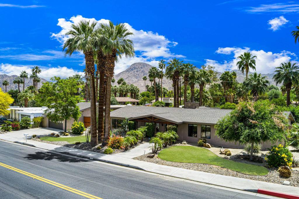 Palm Desert, CA 92260,74619 Fairway DR