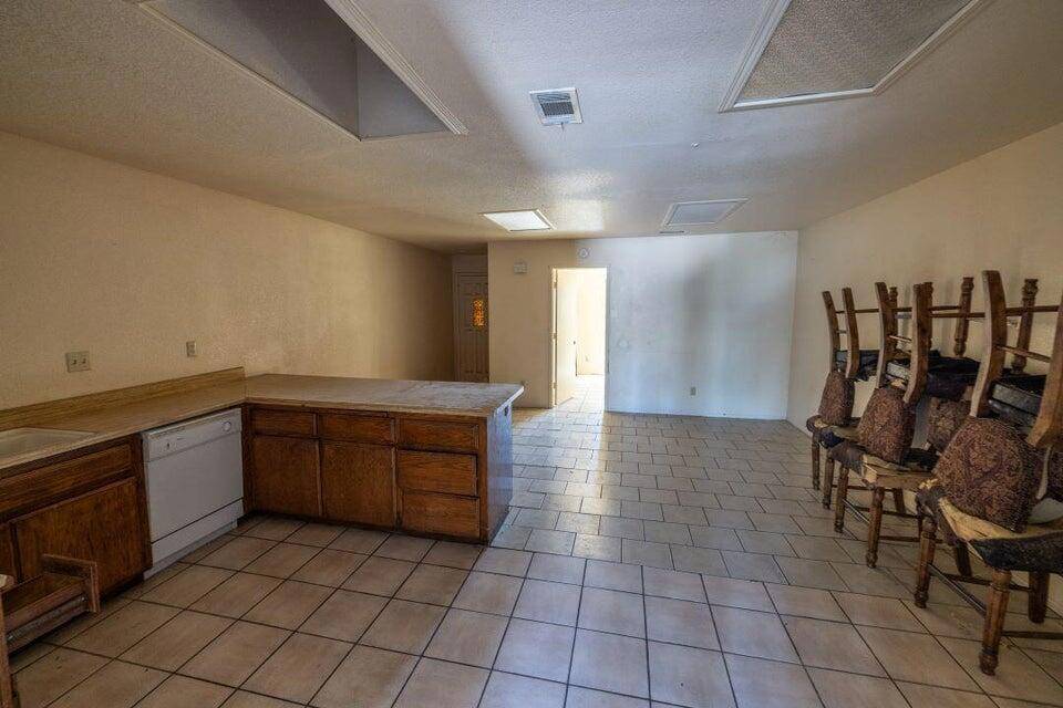 Helendale, CA 92342,27160 Vista RD #37