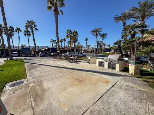 Indio, CA 92201,80394 Avenue 48 #96