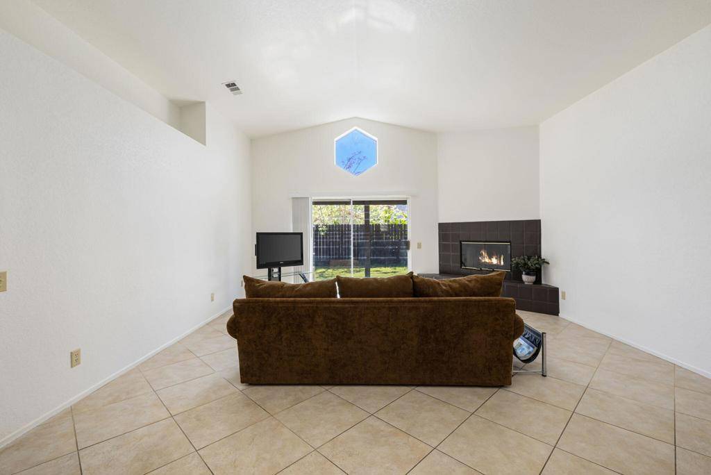 La Quinta, CA 92253,54340 Avenida Alvarado