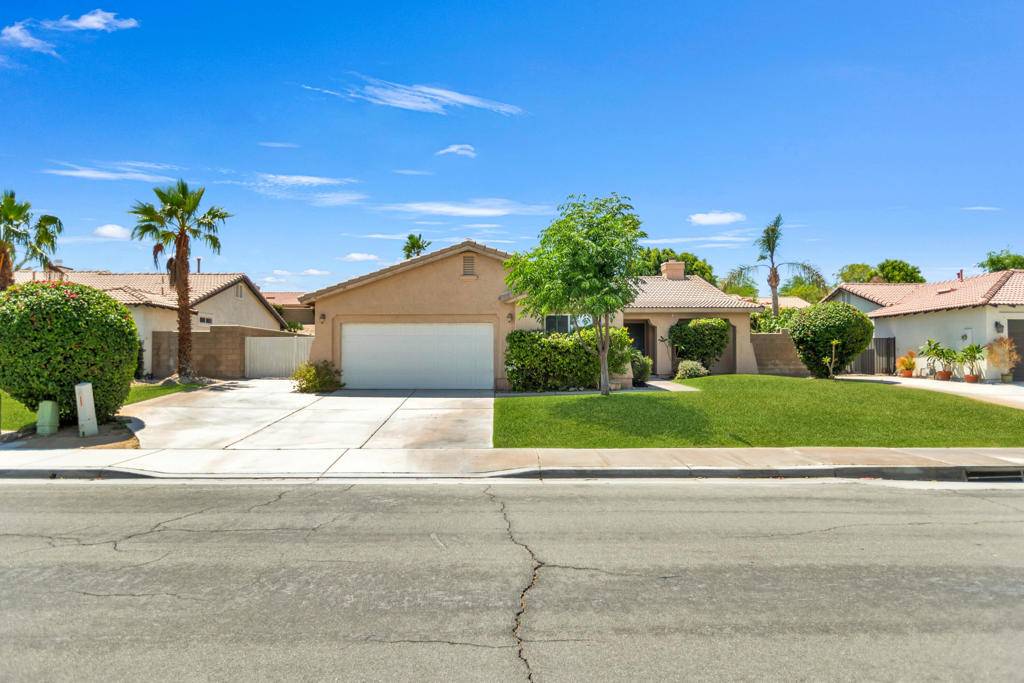 44335 Monticello AVE, La Quinta, CA 92253