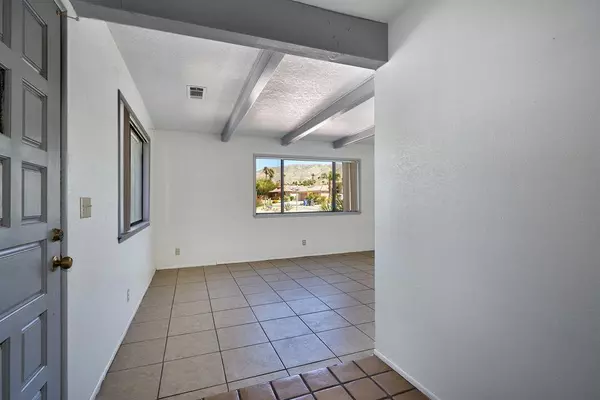 Desert Hot Springs, CA 92240,9641 Siwanoy DR