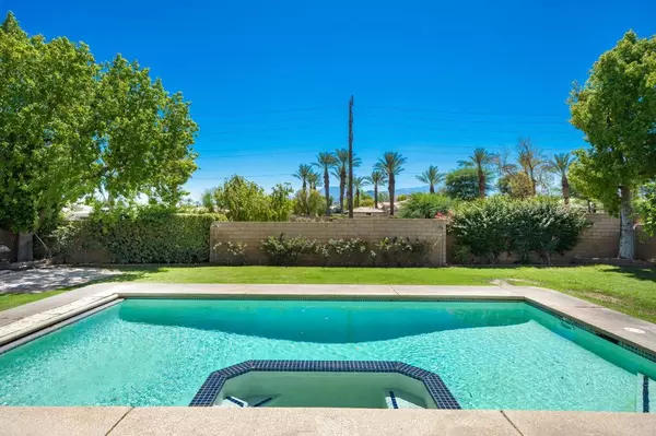 76817 Manor LN,  Palm Desert,  CA 92211