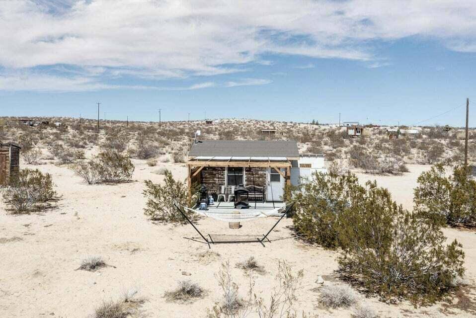 Joshua Tree, CA 92252,63637 Gemini RD