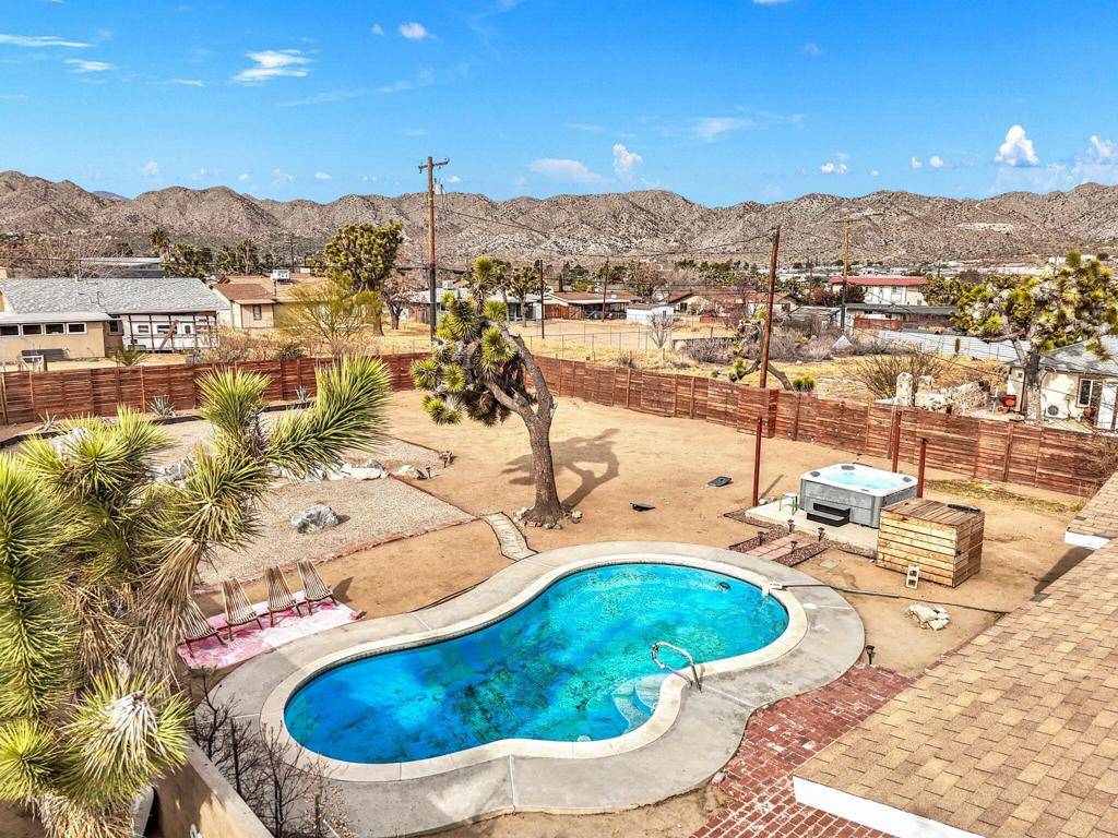 Yucca Valley, CA 92284,7552 Elk TRL