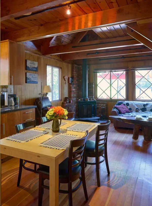 Big Bear, CA 92314,736 E Meadow LN
