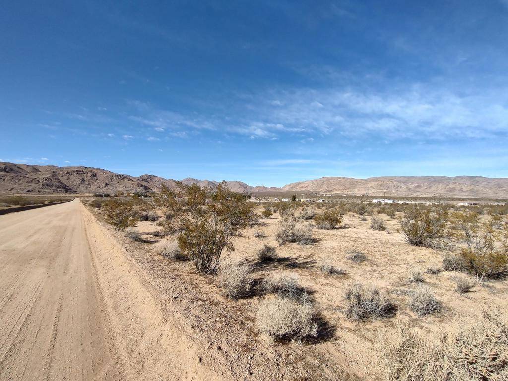 Lucerne Valley, CA 92356,0 Lake St