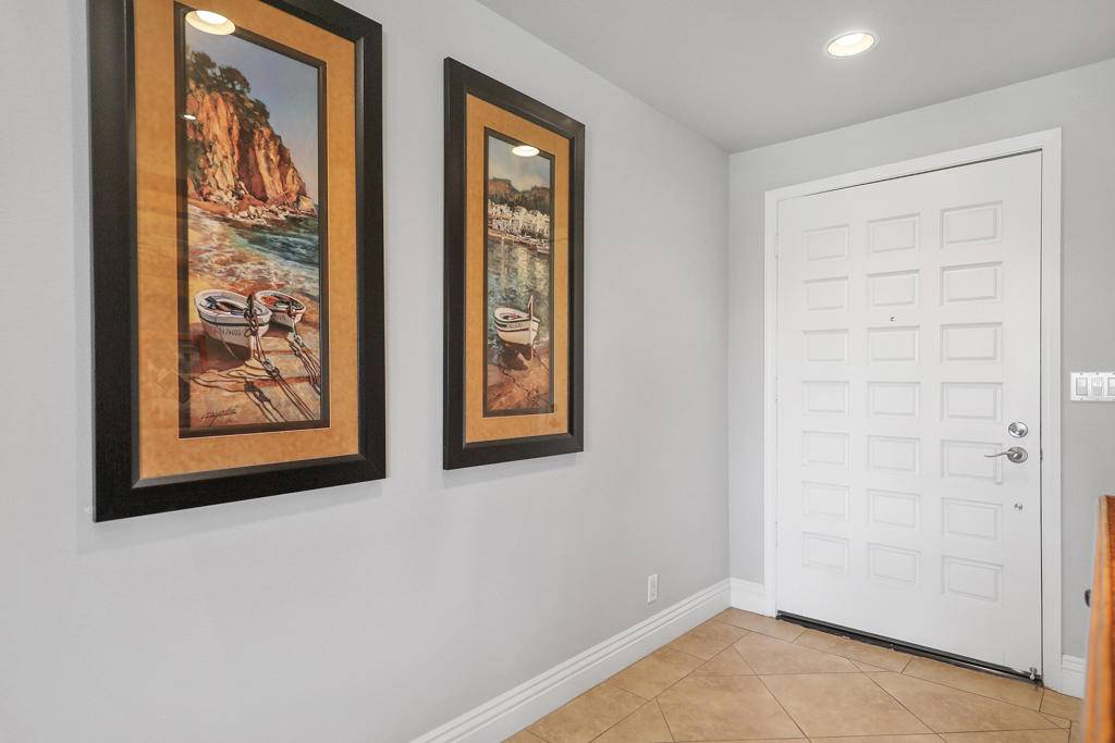 Palm Desert, CA 92260,352 Villena WAY