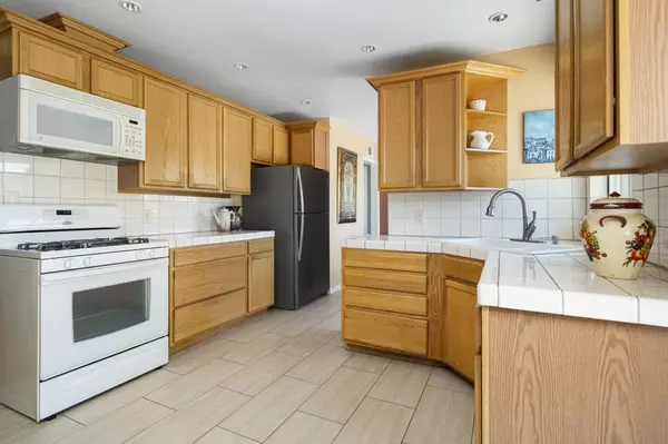 Cathedral City, CA 92234,69895 Papaya LN