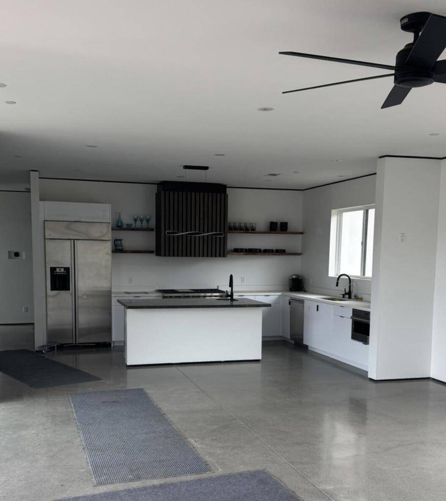 Aguanga, CA 92536,41265 Lakeshore BLVD
