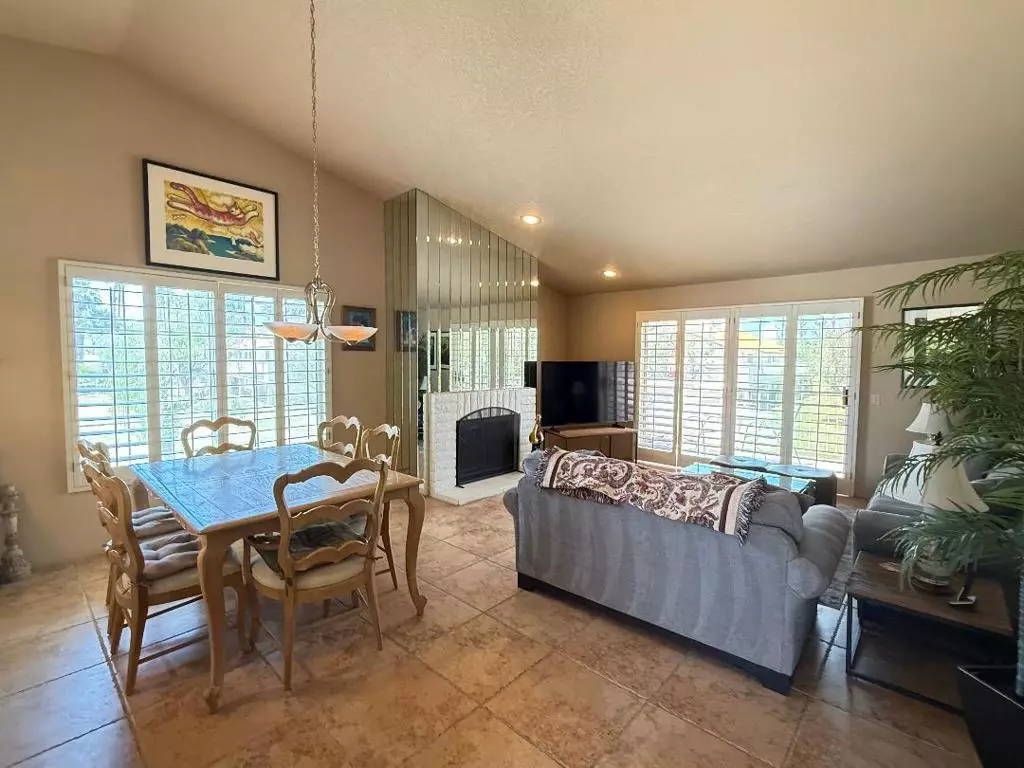 Palm Desert, CA 92211,688 Vista Lago CIR N