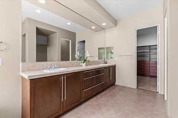 La Quinta, CA 92253,49530 Marne CT