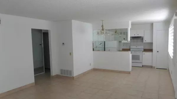 Palm Desert, CA 92260,72601 Edgehill DR #1